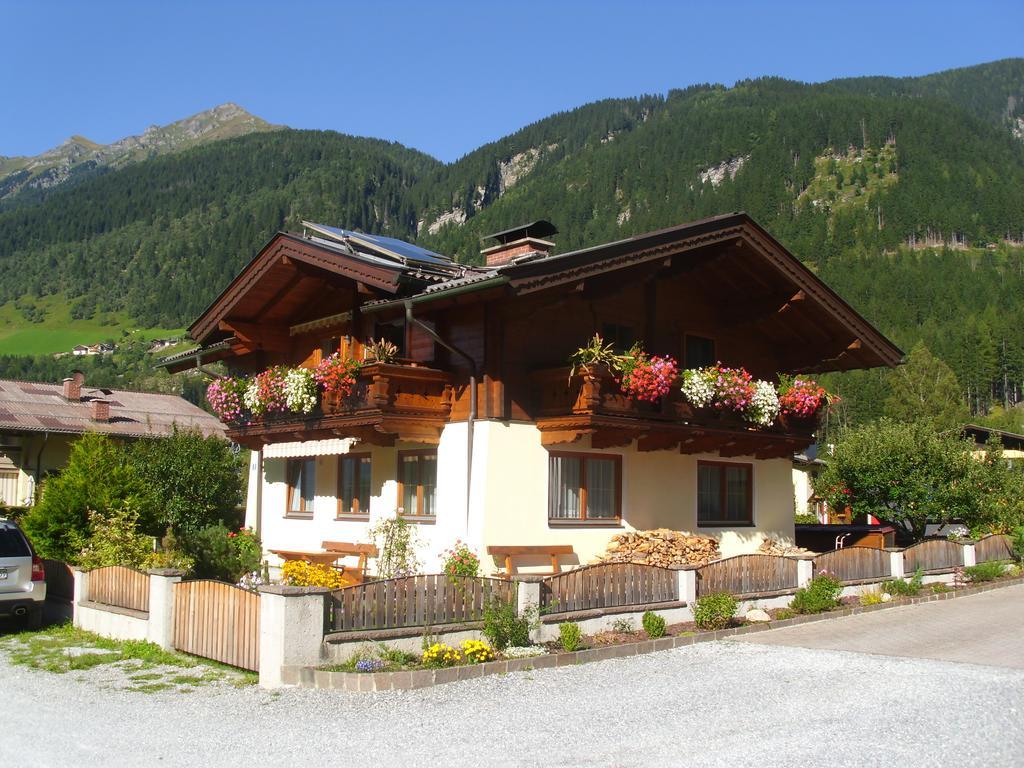 Haus Grutschnigg Lägenhet Bad Gastein Rum bild