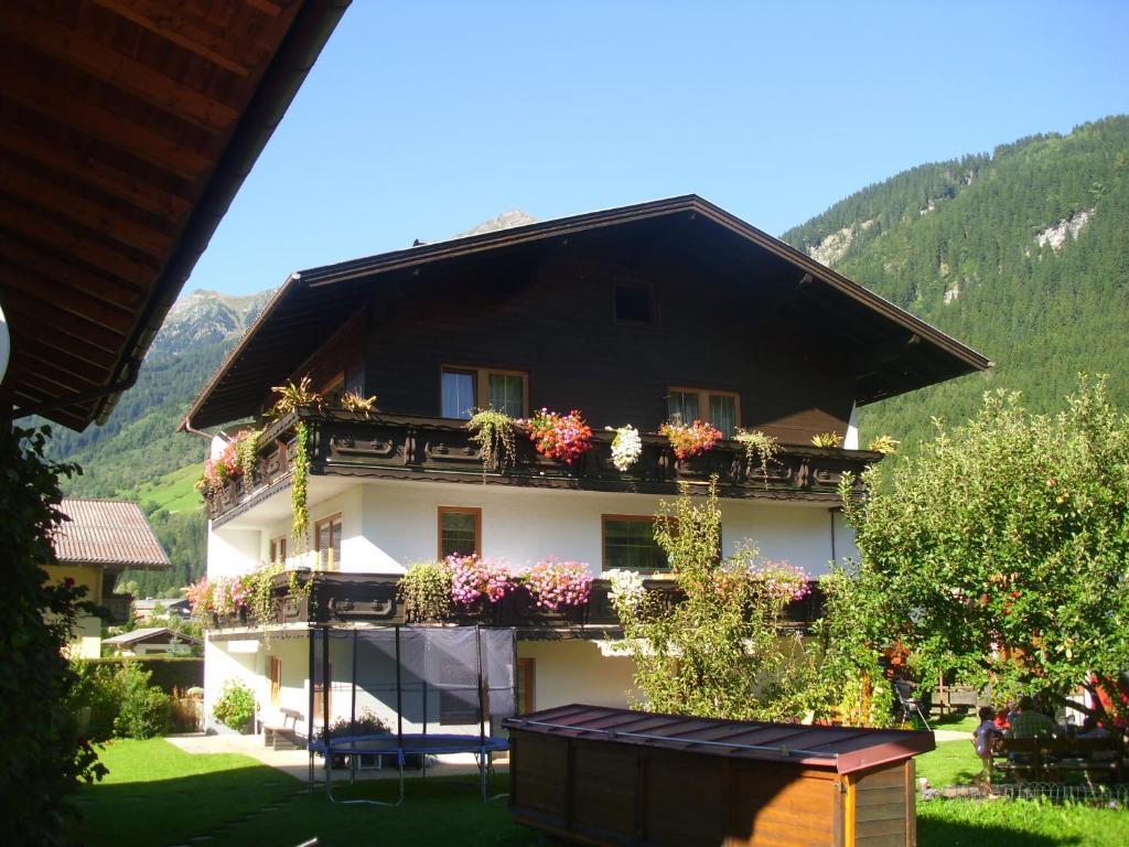 Haus Grutschnigg Lägenhet Bad Gastein Rum bild