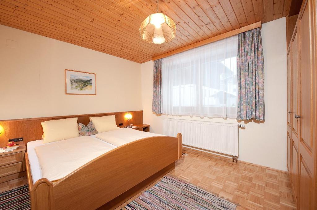 Haus Grutschnigg Lägenhet Bad Gastein Rum bild